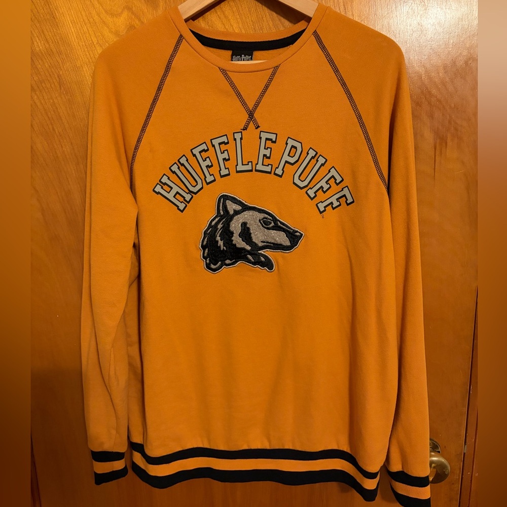 Harry Potter Hufflepuff Orange Crewneck - Unisex - BOXLUNCH
